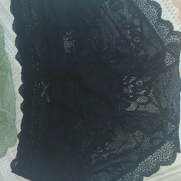 3 lace full coverage panties - Picture 3 of 8